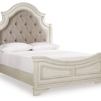 Realyn - Upholstered Panel Bed
