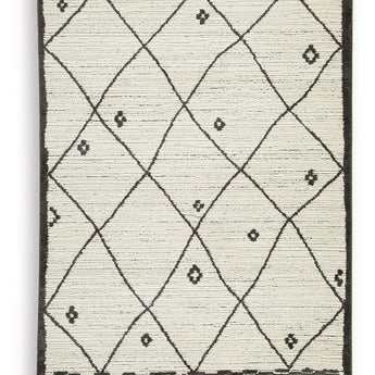 Fenriston - 5' x 8' Rug - Cream / Black
