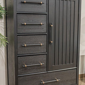 Haldenwick - Door Chest - Black