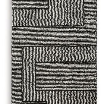 Kurtmen - 5' x 7' Rug - Black / Ivory