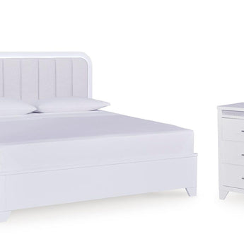 Jarlee - 4 Pc. - King Panel Bed, Dresser, Mirror And Nightstand - White