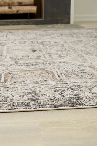Junley - 5' x 7' Rug - Multi
