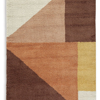 Gailmore - 8' x 10' Rug - Cream / Pink / Ocher