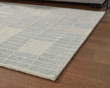 Dylanton - 8' x 10' Rug - Ivory / Blue