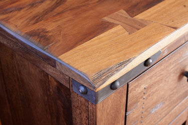 Parota Cocktail Table Cinnamon Brown - detail