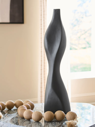 Judsen - Vase - 21.25" - Black