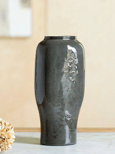 Kierlain - Vase - 12.25' - Gray / Black