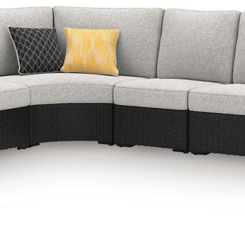 Beachcroft - 6-Piece Outdoor Sectional - Black / Light Gray