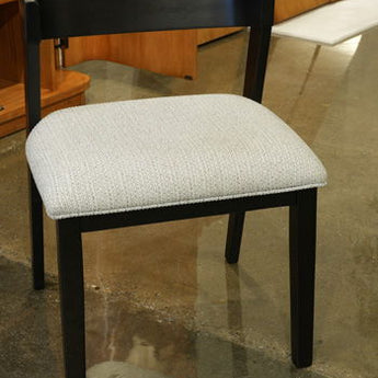 Haldenwick - Dining Upholstered Side Chair (Set of 2) - Black