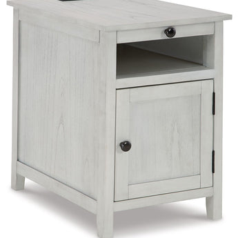 Treytown - Chair Side End Table - Antique White