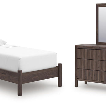Pamytta - Panel Platform Bedroom Set